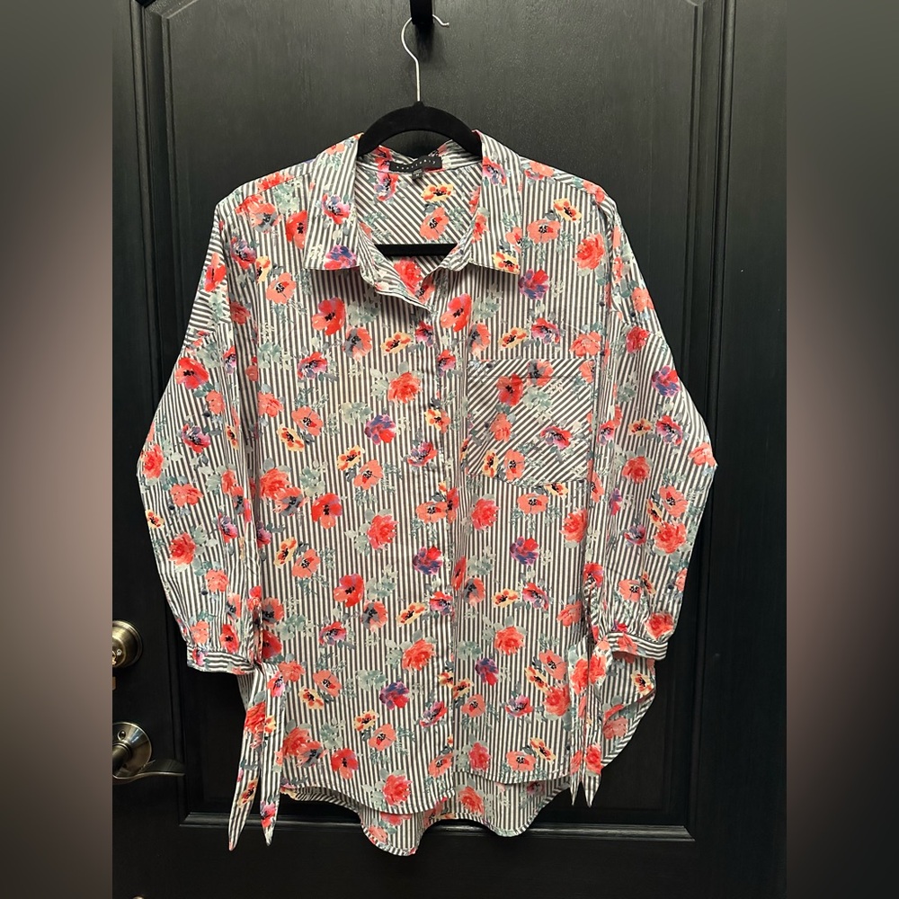 Sanctuary, 3/4 Length Sleeve. Stripe & Floral Tunic
Sz M
Excellent Condition